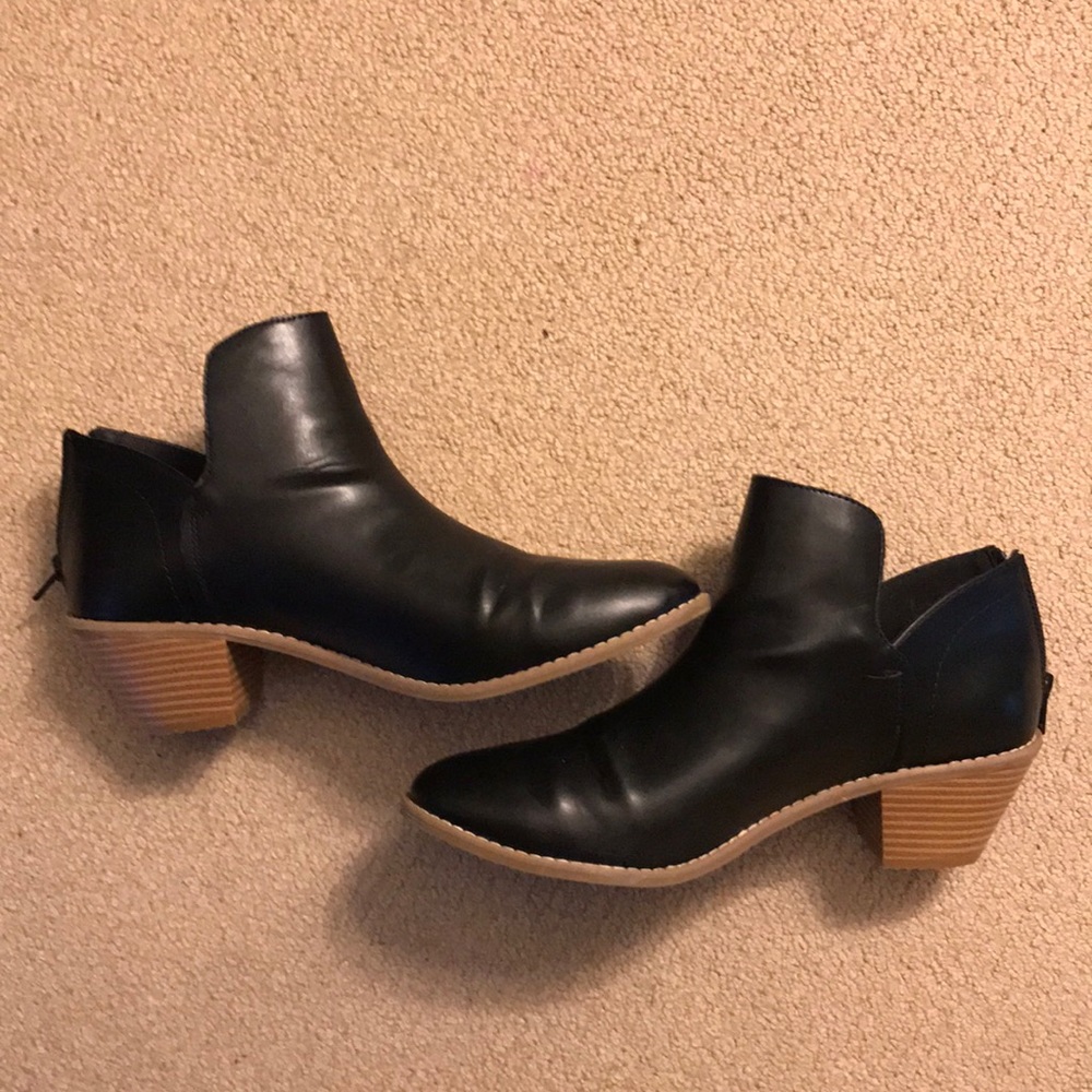 Rocket Dog Bomer booties